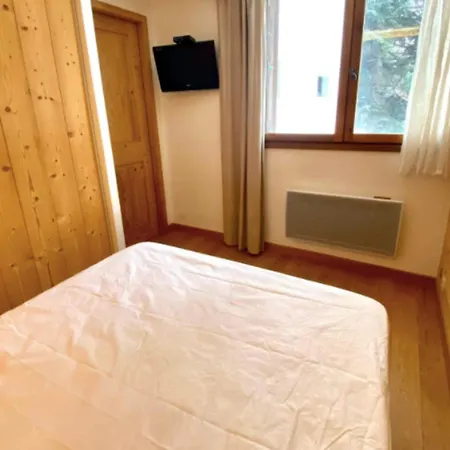 Charming Apartment With Swimming Pool La Salle-les-Alpes Buitenkant foto