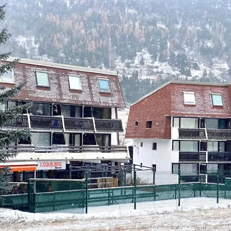 Charming Apartment With Swimming Pool La Salle-les-Alpes Buitenkant foto